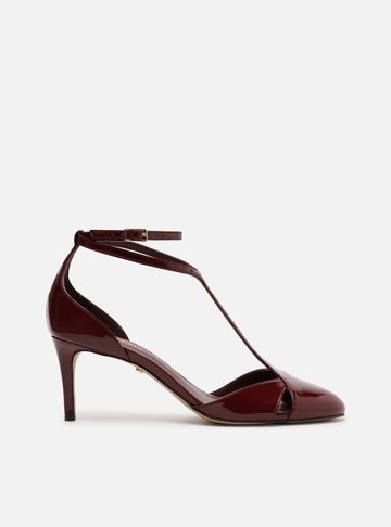 Scarpin Vermelho Verniz Salto Baixo Tira Recortes