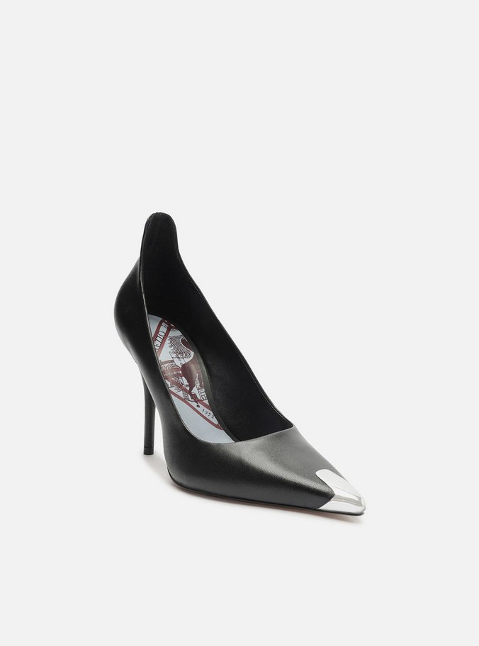 Scarpin Preto Couro Salto Fino Cap Toe Metal | Arezzo