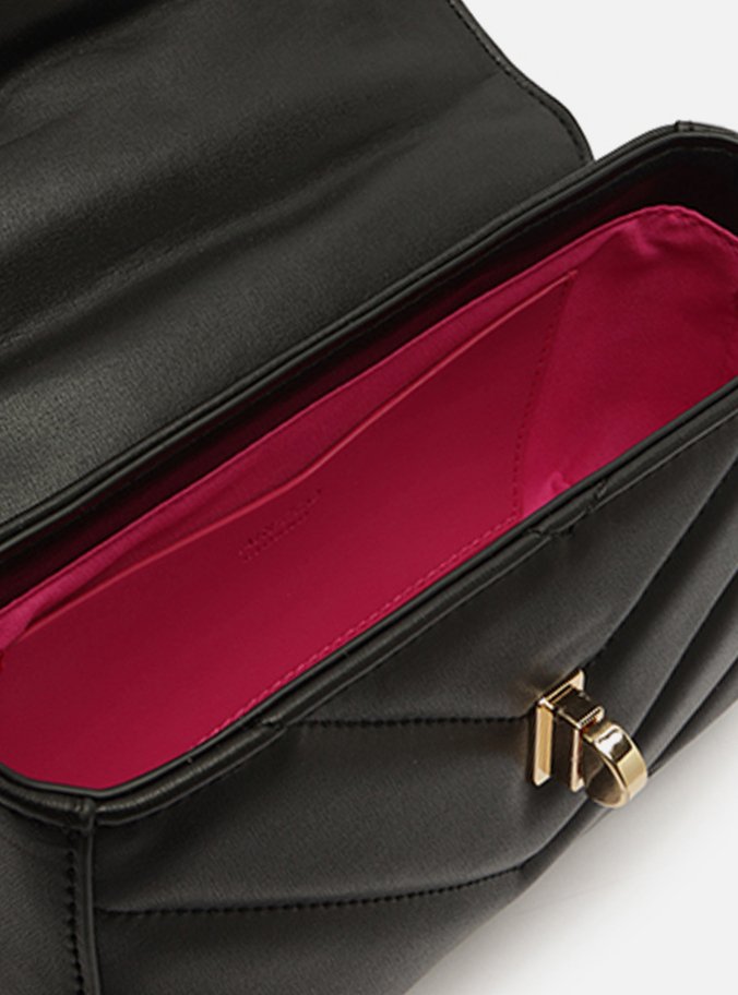 Bolsa Tiracolo Preta Matelassê Corrente Pequena