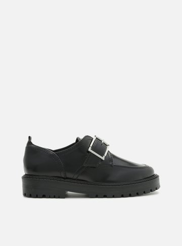 Mocassim Preto Tratorado Fivela Harper