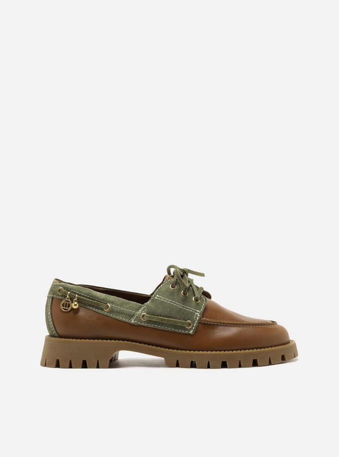 Mocassim Bico Redondo Amarração Suede Metais