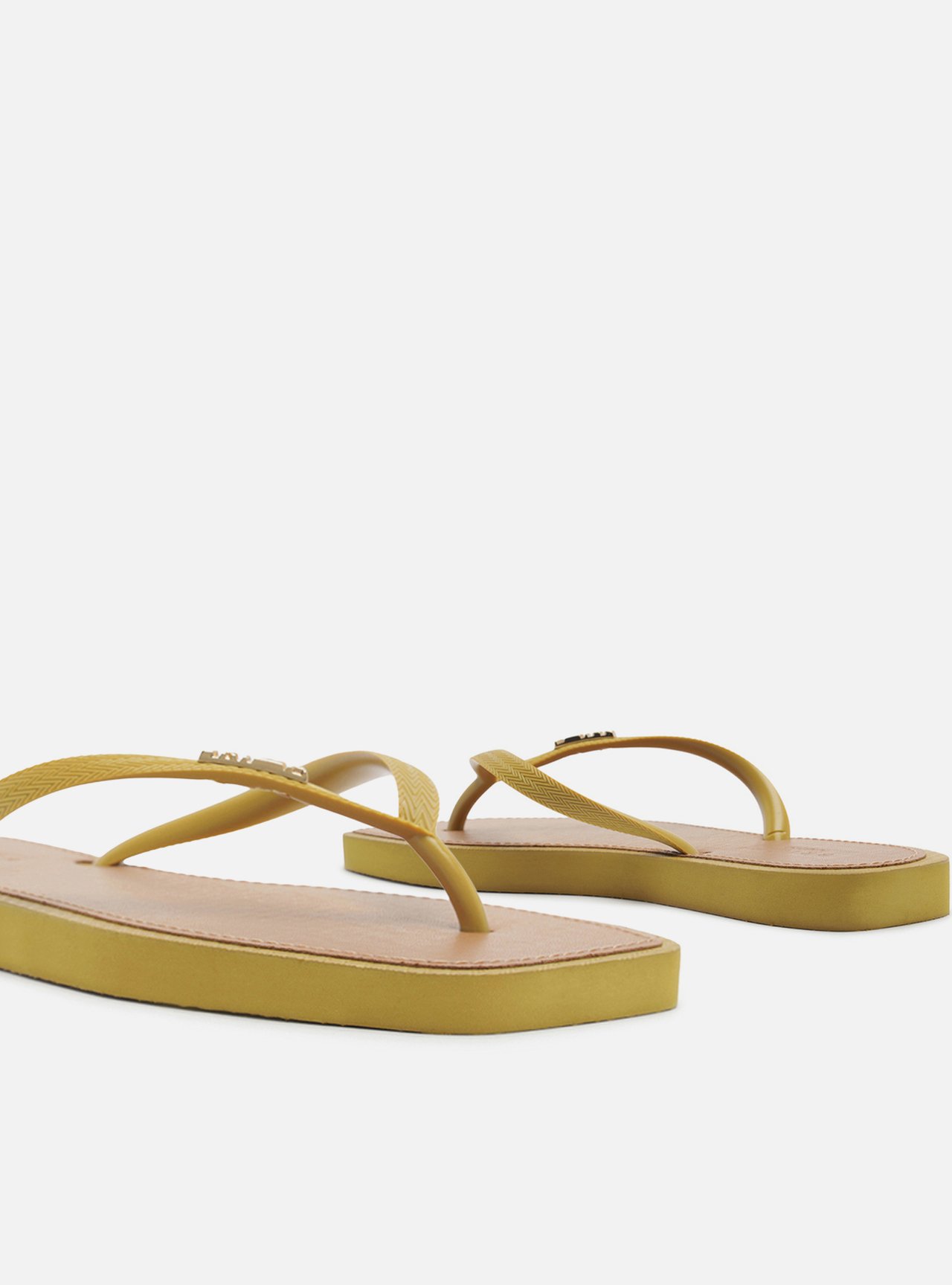 Chinelo de Dedo Verde Flatform Metais Brizza — foto 4