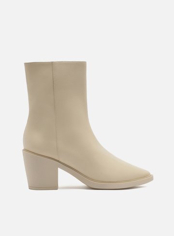 Bota Off-White Couro Cano Médio Western