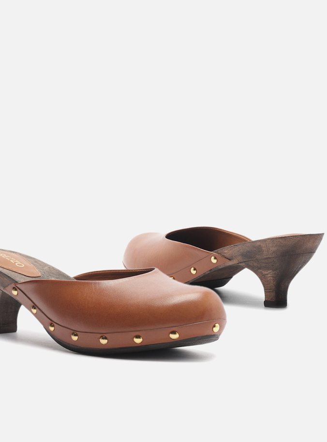 Mule Clog Caramelo Couro Salto Baixo