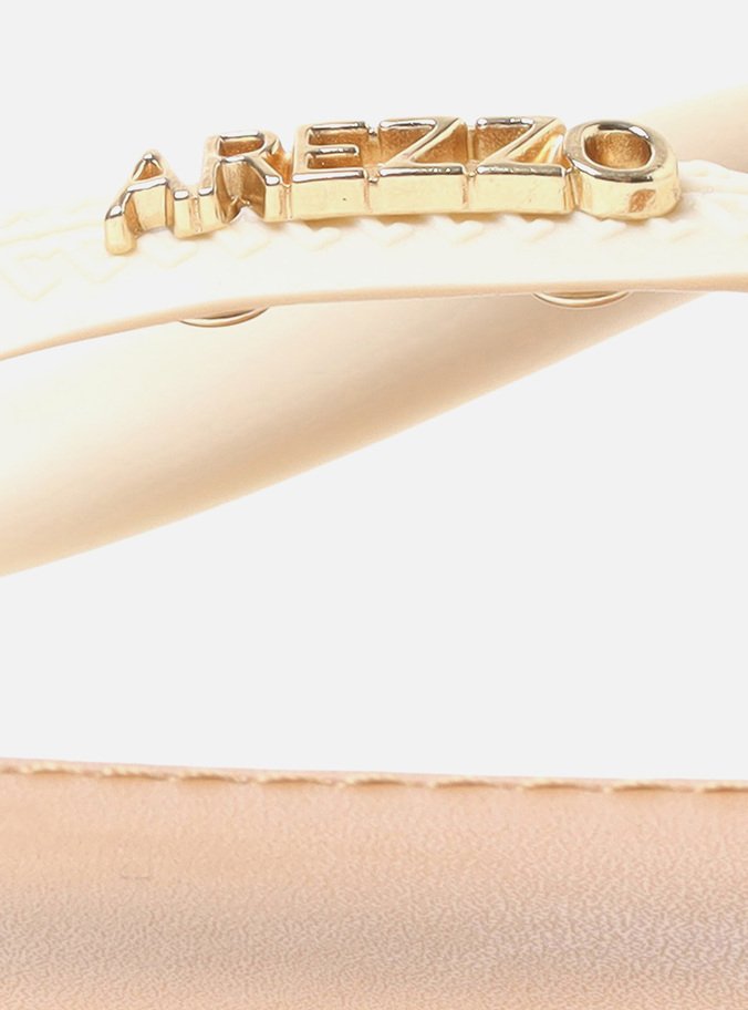 Chinelo de Dedo Off-White Bico Quadrado Brizza