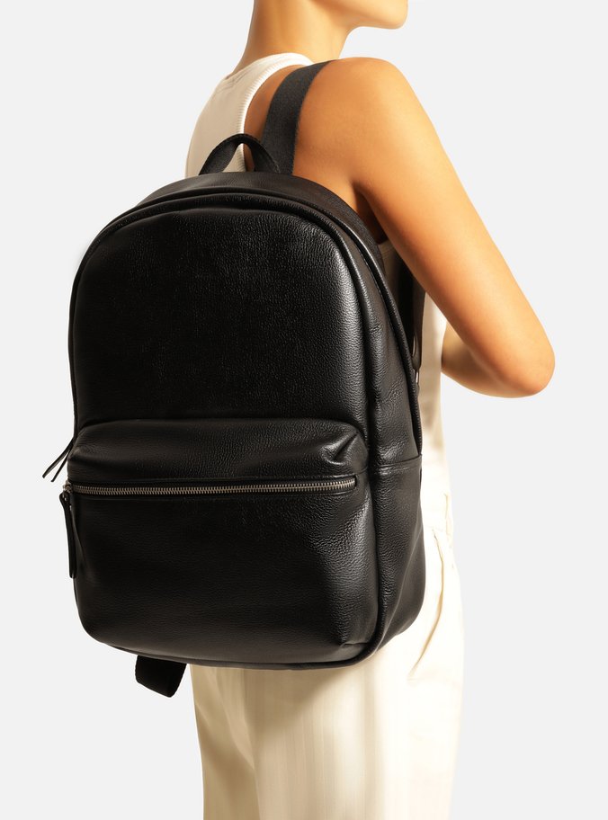 Mochila Preta Couro Grande Bolso Frontal