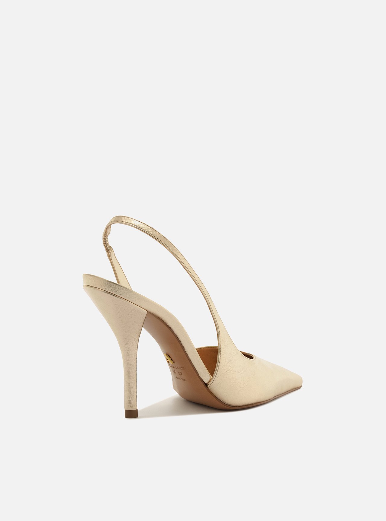 Scarpin Dourado Couro Salto Fino Slingback — foto 3