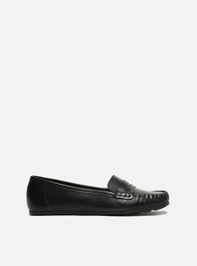 Mocassim Preto Detalhe Franzido
