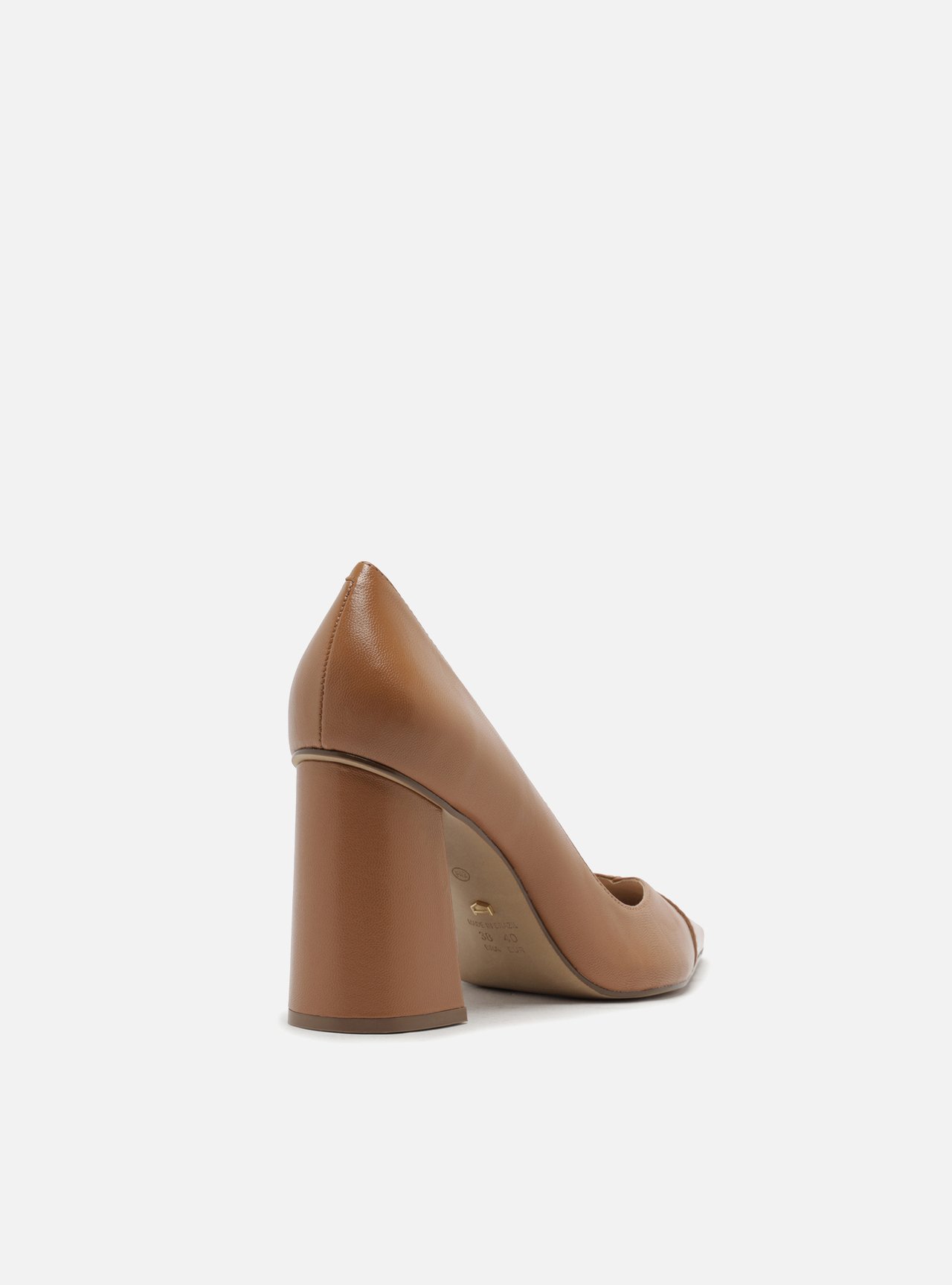 Scarpin Fechado Marrom Salto Alto — foto 3