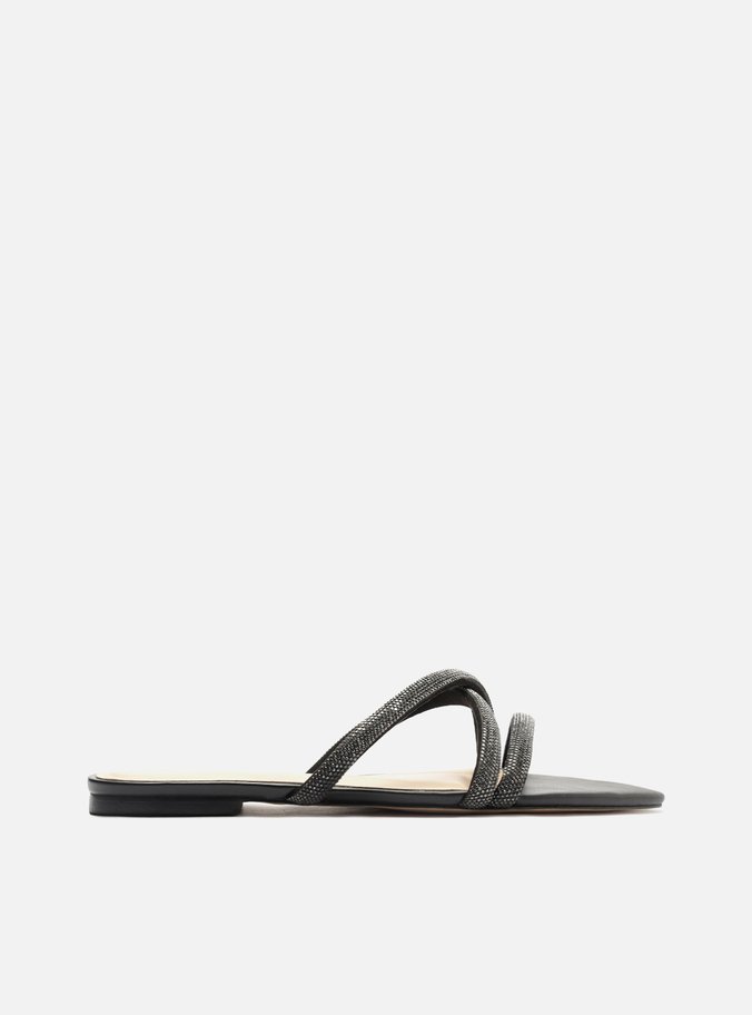 Rasteira Preta Flat Bico Folha Tiras Strass