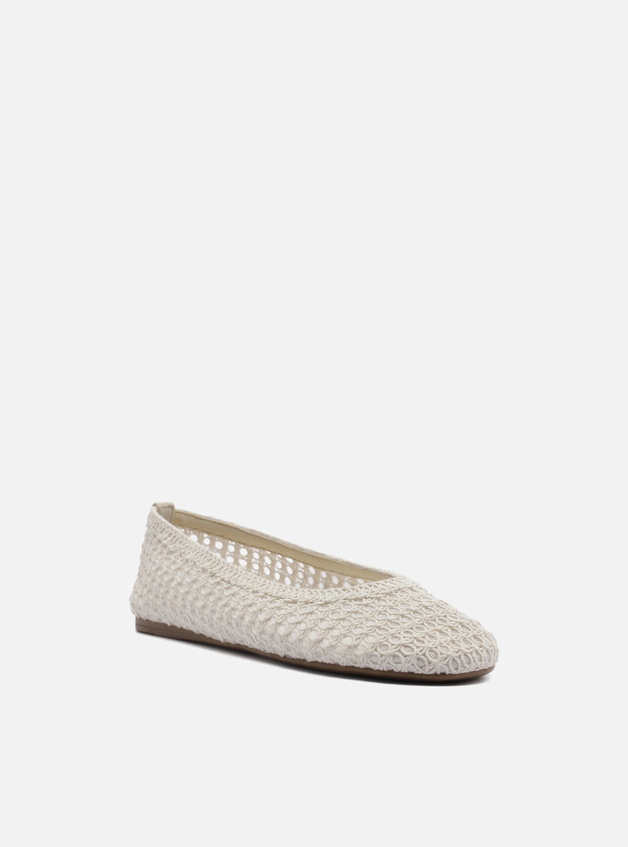 Sapatilha Off-White Bordada Bico Redondo — foto 2