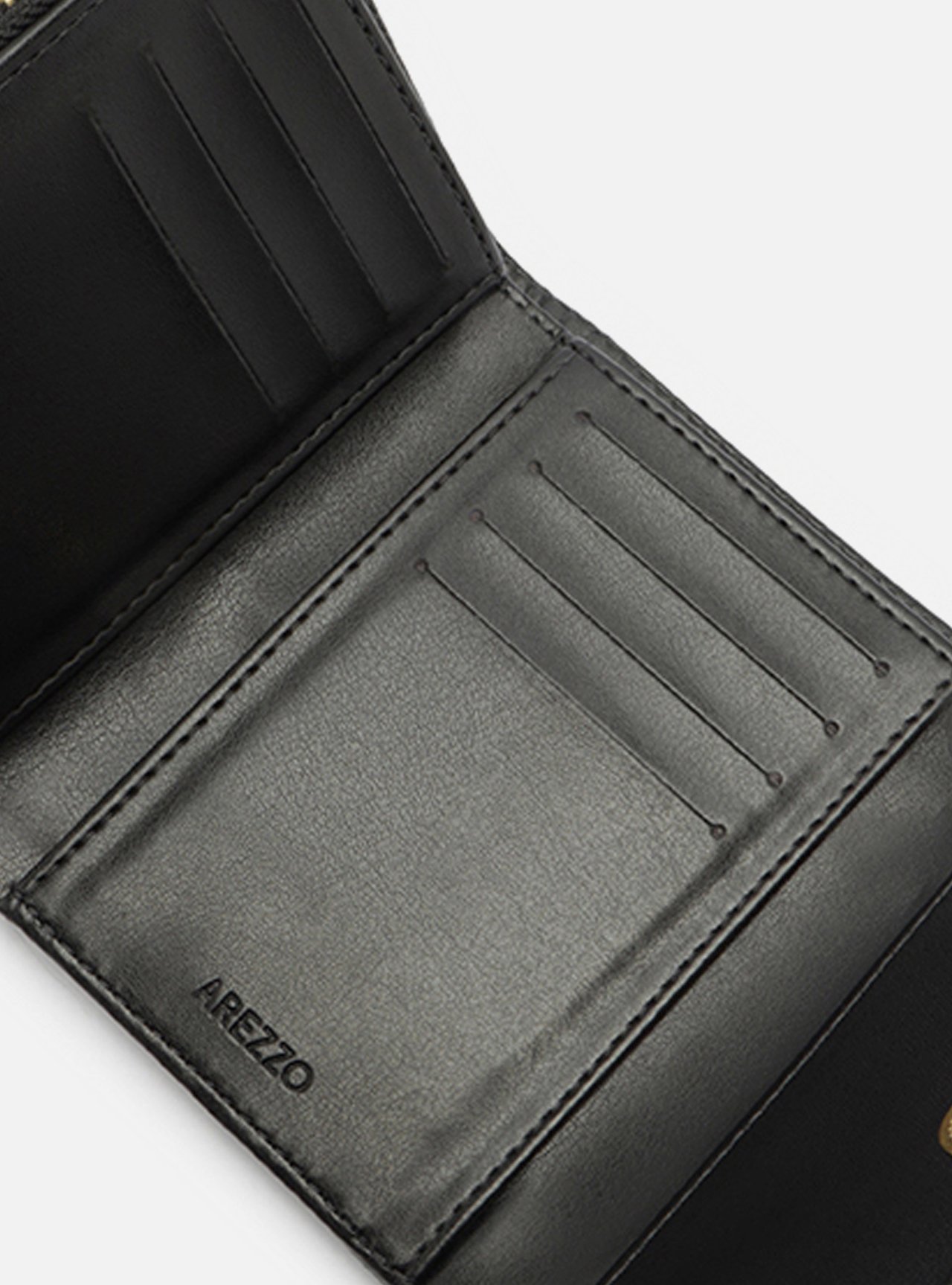 Carteira Preta Couro Média Envelope Metal — foto 3