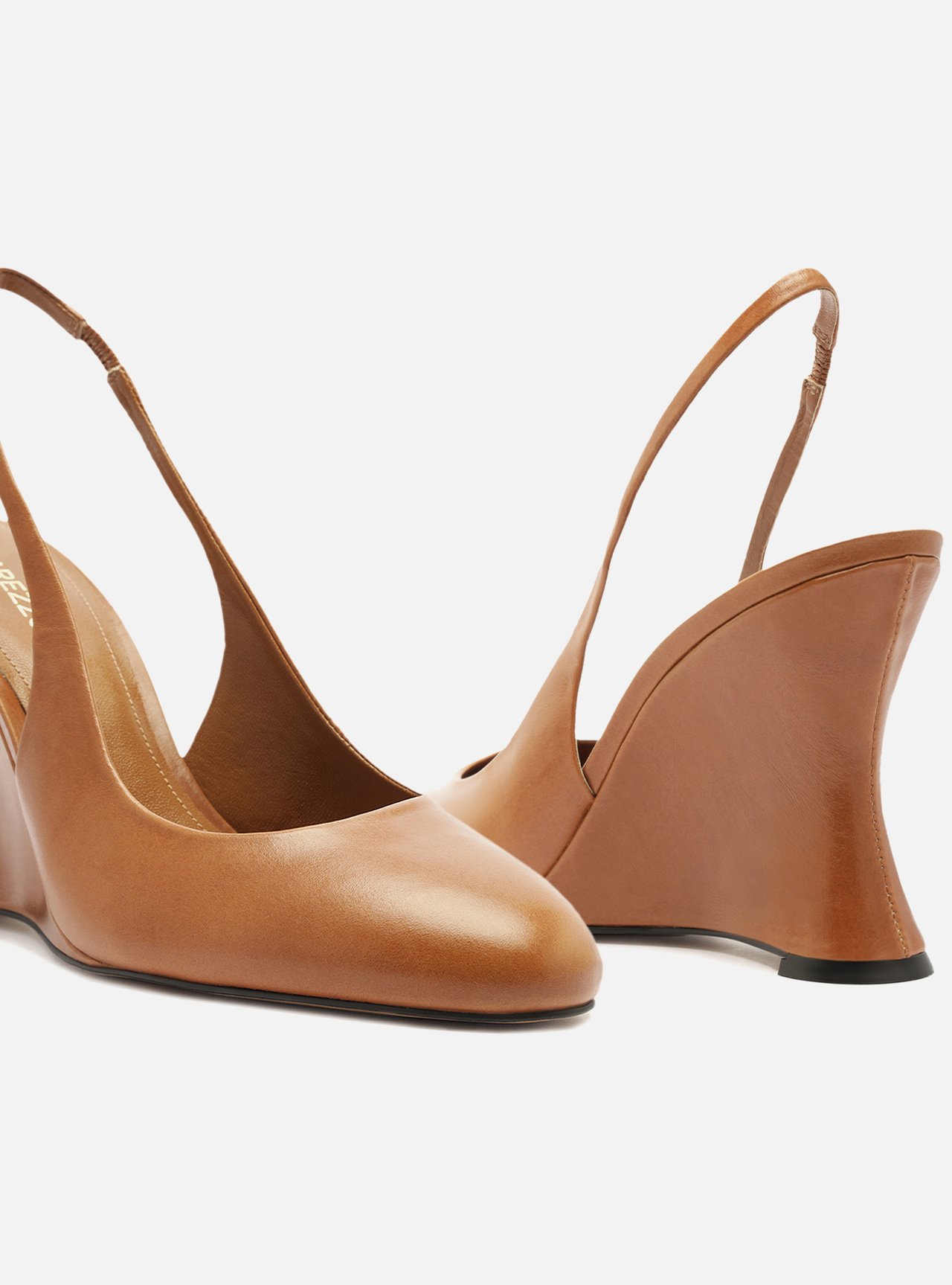 Scarpin Marrom Couro Salto Anabela Slingback — foto 4