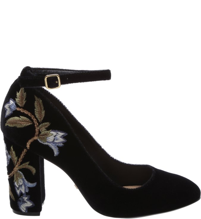 Sapato Boneca Bordados Flores Preto