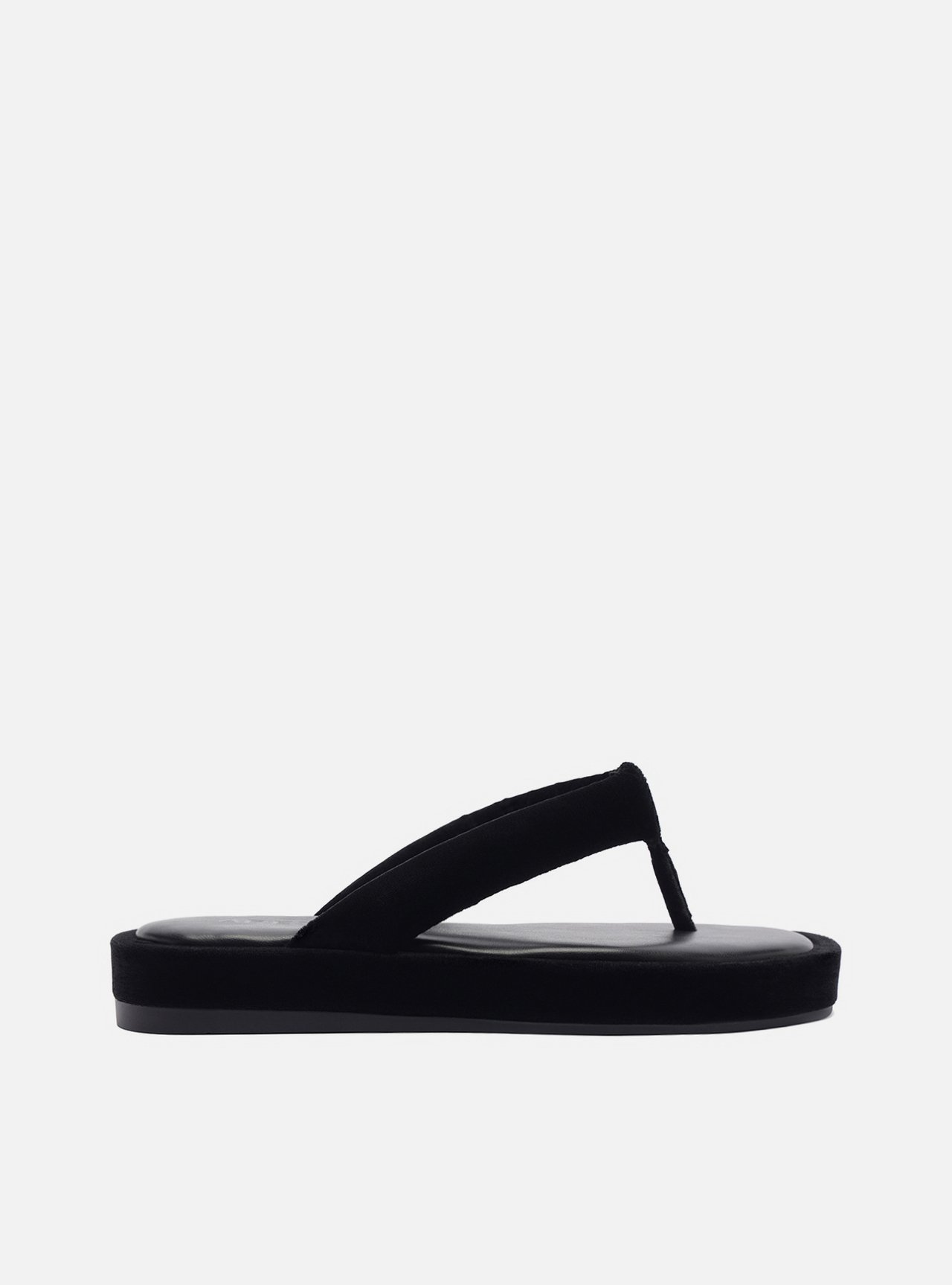 Sandália Preta Salto Flatform Tiras — foto 1