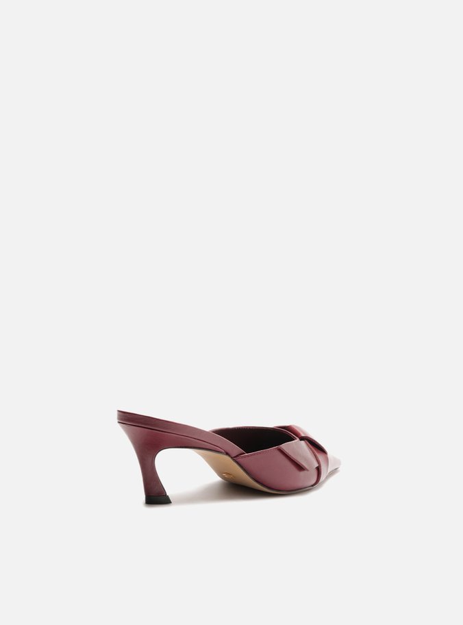 Mule Vermelho Couro Bico Fino Salto Baixo