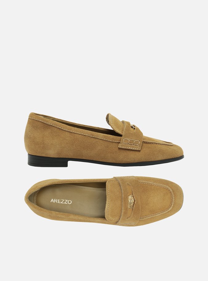 Mocassim Bege Suede Tira Medalha