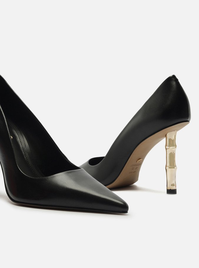 Scarpin Preto Couro Salto Bamboo Metal