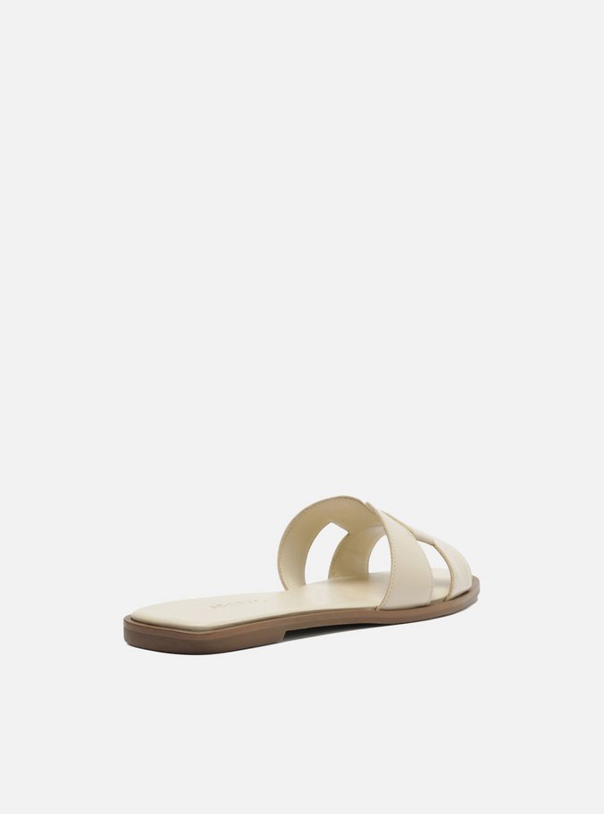 Rasteira Off-White Couro Bico Quadrado Tiras
