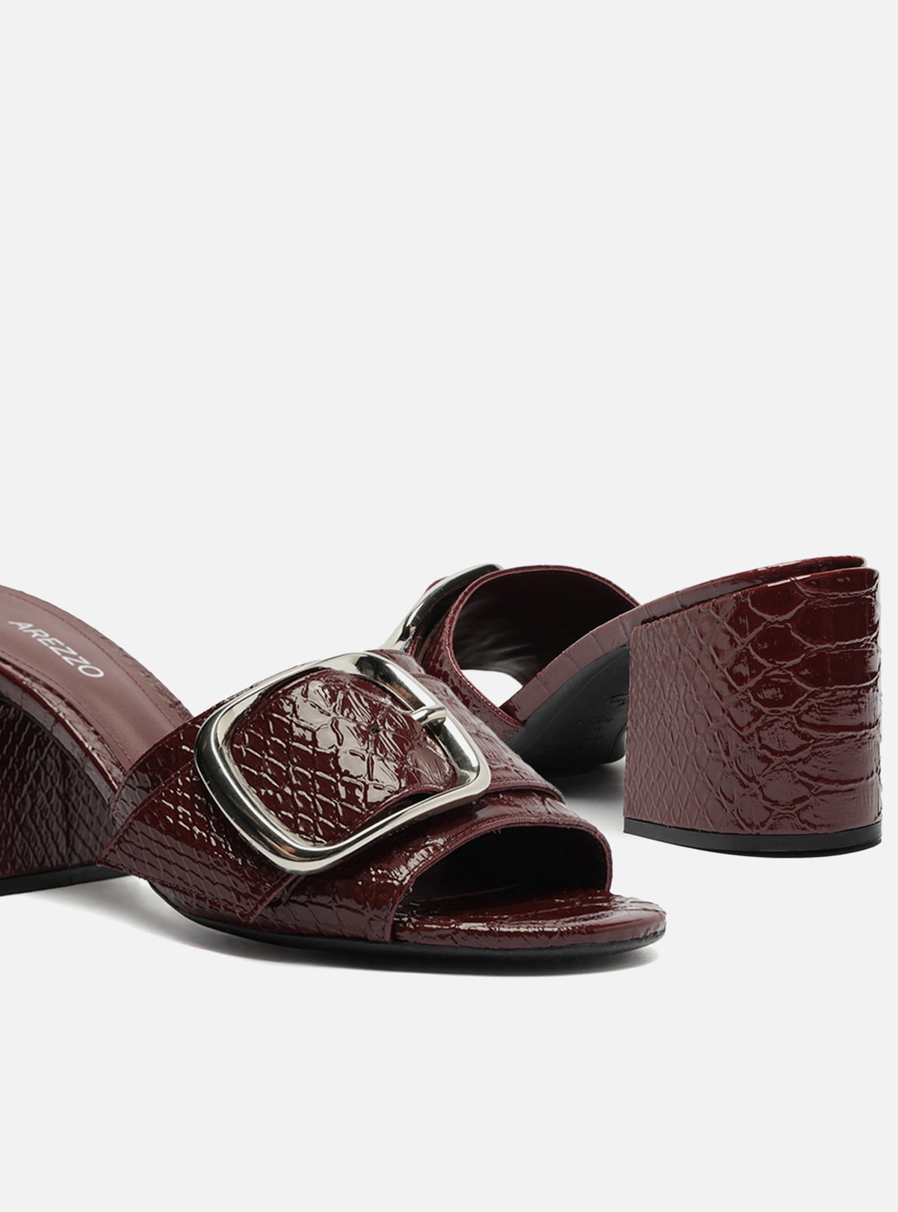 Mule Vermelho Couro Croco Salto Médio Bloco — foto 4