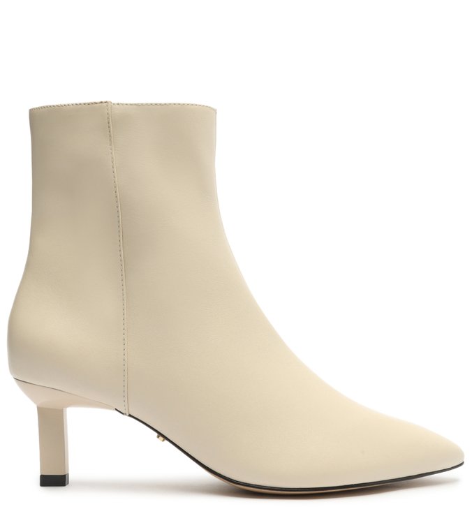 Bota Off-White Couro Cano Curto Salto Baixo