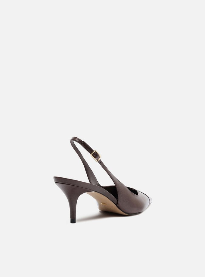 Scarpin Marrom Couro Salto Kitten Slingback