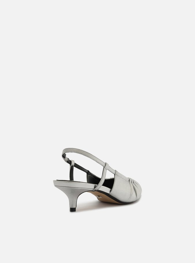Scarpin Prata Salto Baixo