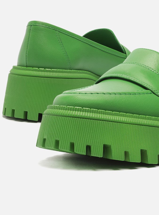 Mocassim Verde Couro Sola Tratorada Tira