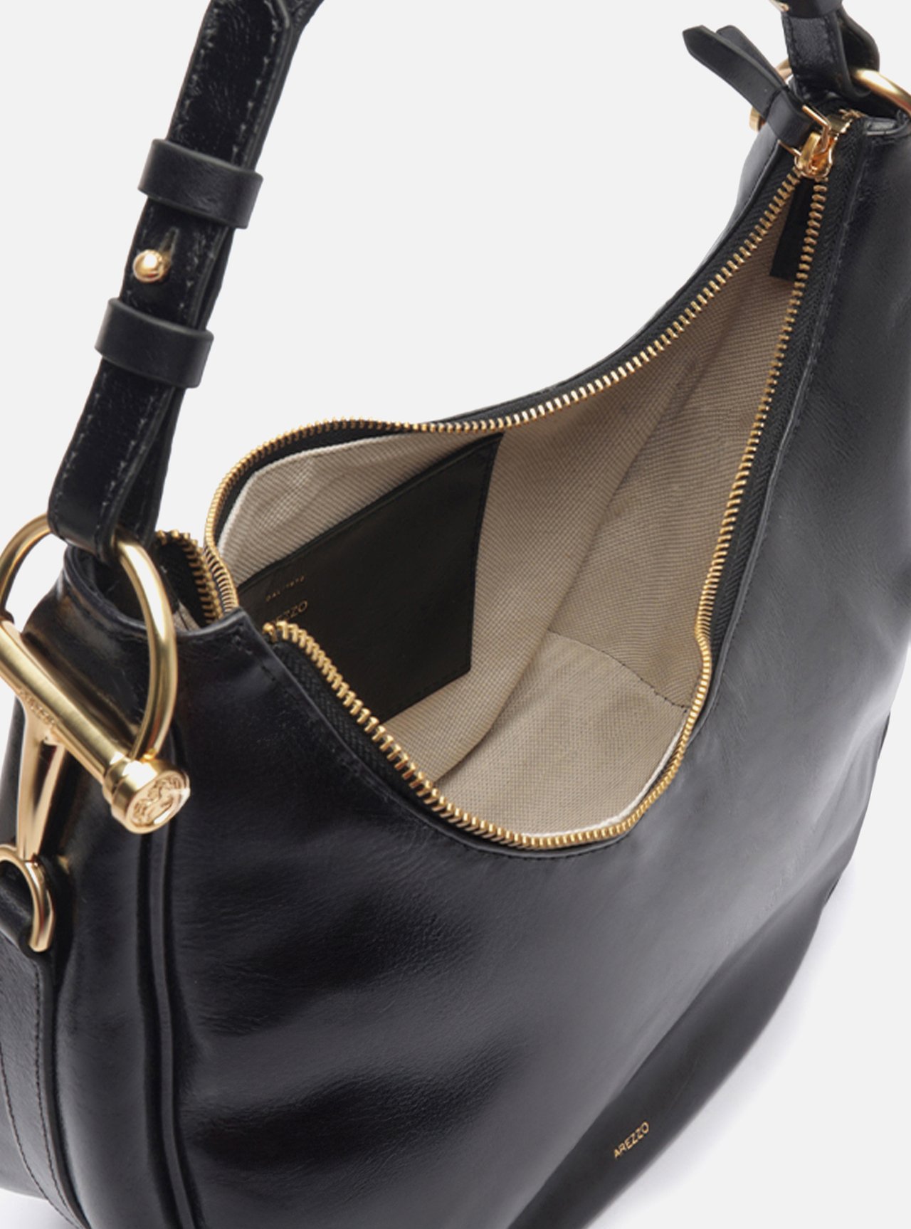 Bolsa Hobo Preta Couro Grande Metais Alça — foto 5