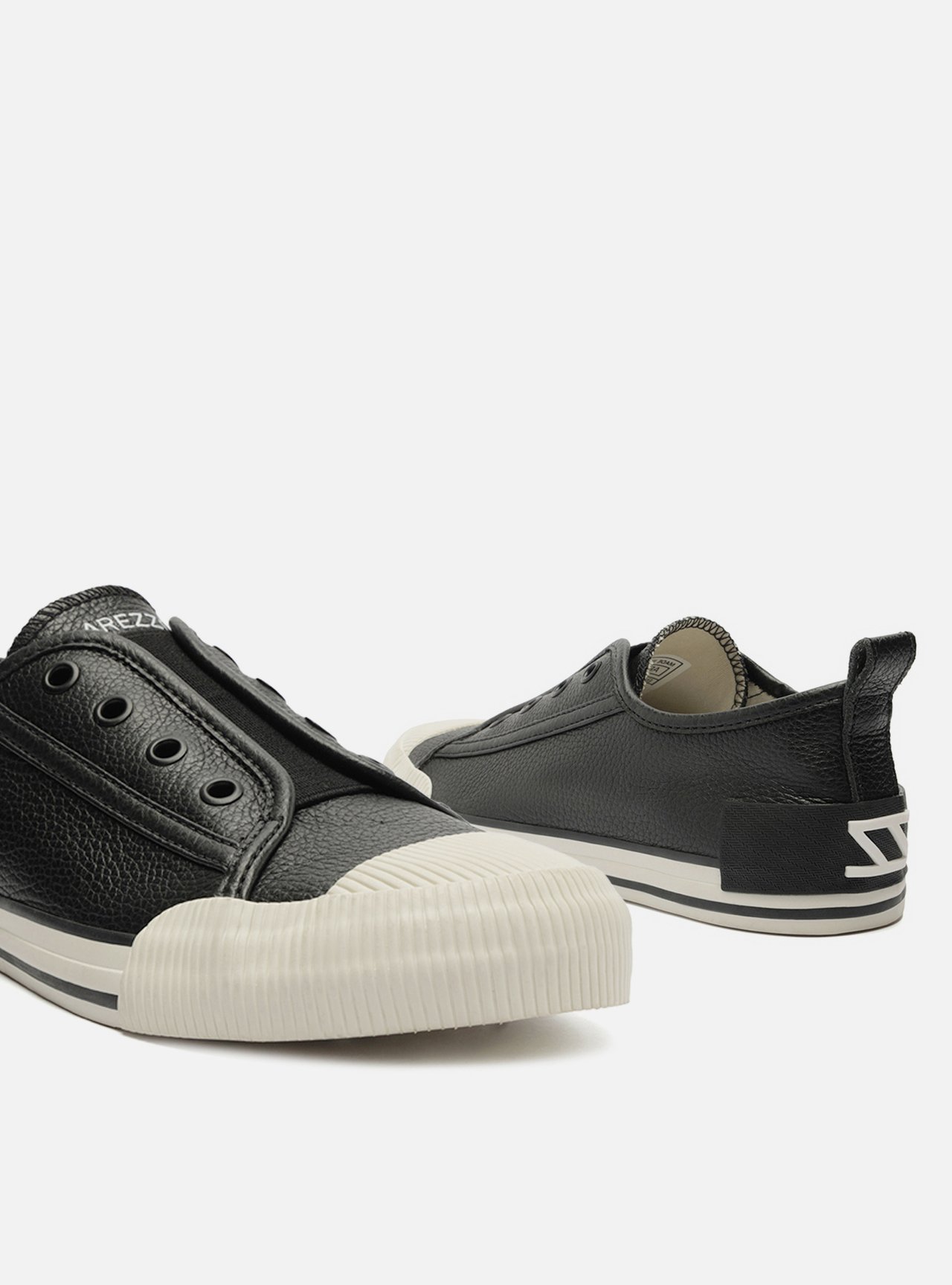 Tênis Slip On Preto Elástico — foto 4