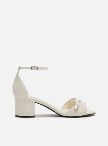 Sandália Off-White Salto Médio Bloco