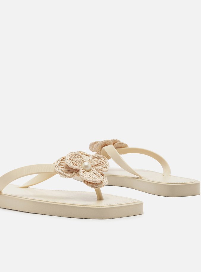 Chinelo de Dedo Off-White Flor Brizza