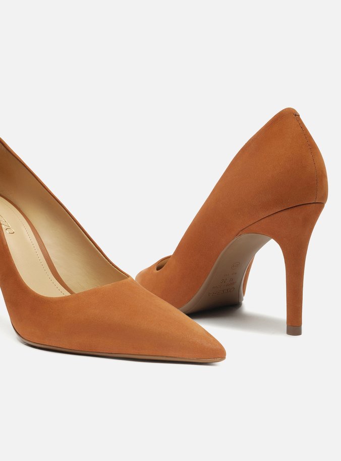 Scarpin Marrom Nobuck Salto Fino Bico Fino