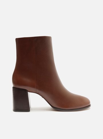 Bota Marrom Couro Cano Curto Salto Médio Lisa