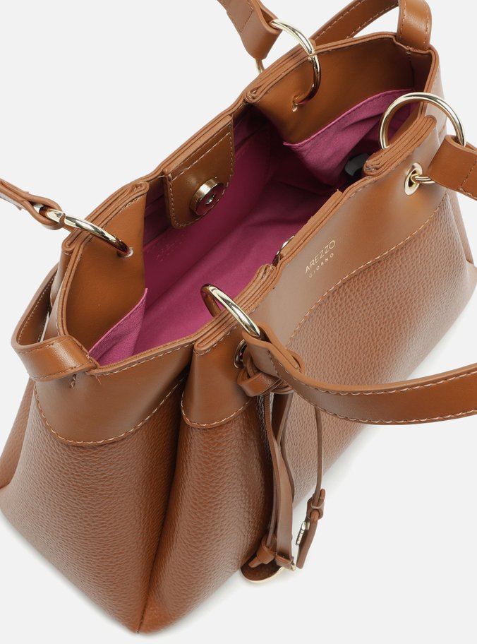 Bolsa Tote Marrom Giorno Média Charm Medalha