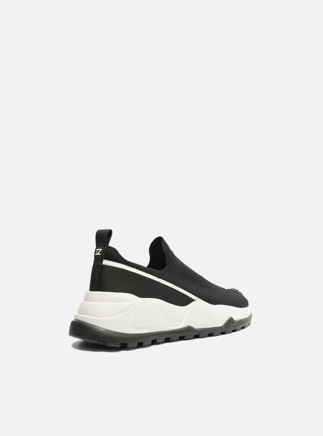 Tênis Slip On Preto Knit ZZ Mov Tratorado | Arezzo