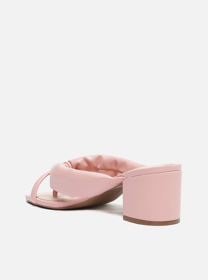 Mule Salto Médio Rosa Tiras Bombadas Cruzadas