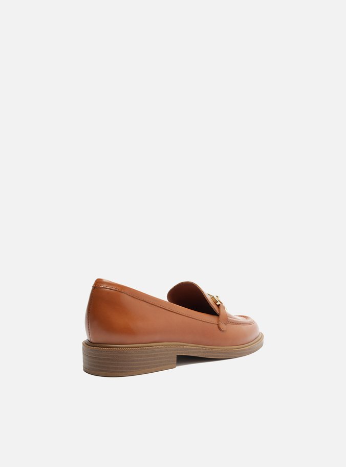 Mocassim Caramelo Couro Bridão Metálico Classic