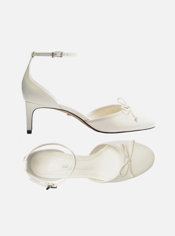 Scarpin Branco Couro Bico Redondo Aberto Laço