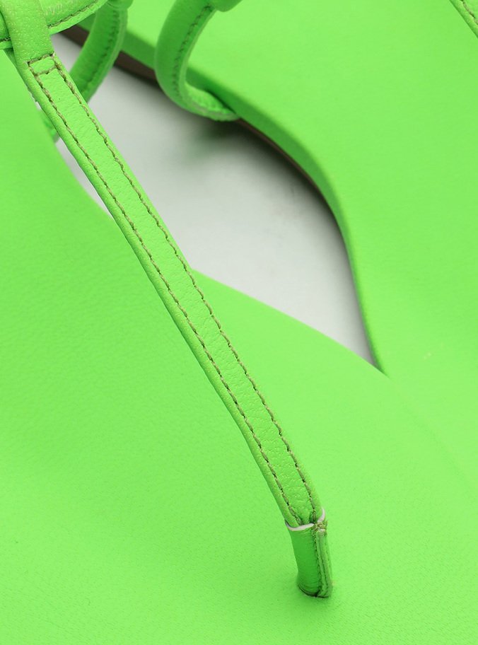 Sandália Rasteira Verde Neon Slim Básica