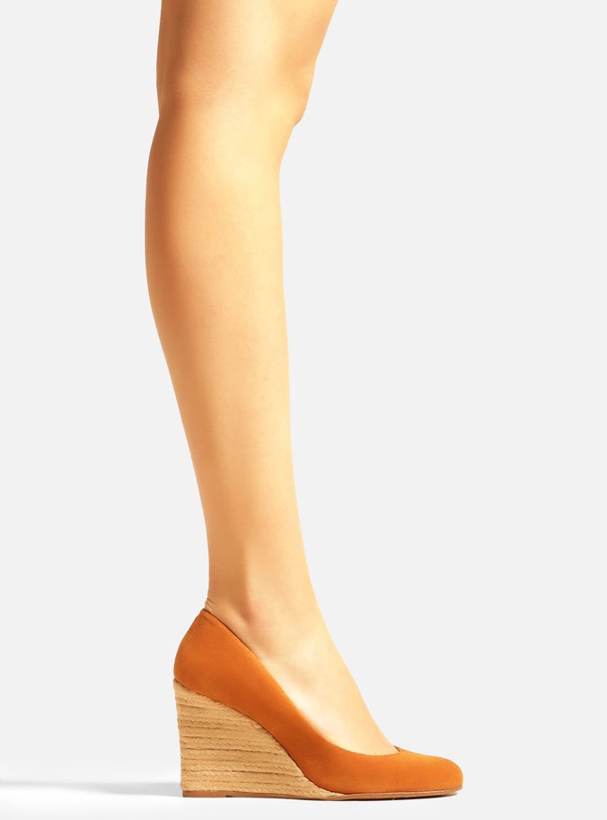 Scarpin Marrom Suede Anabela Corda