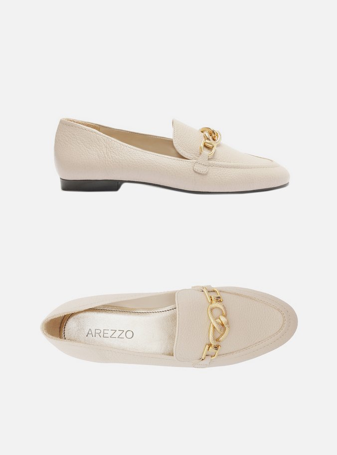 Mocassim Branco Couro Bridão Metal Textura