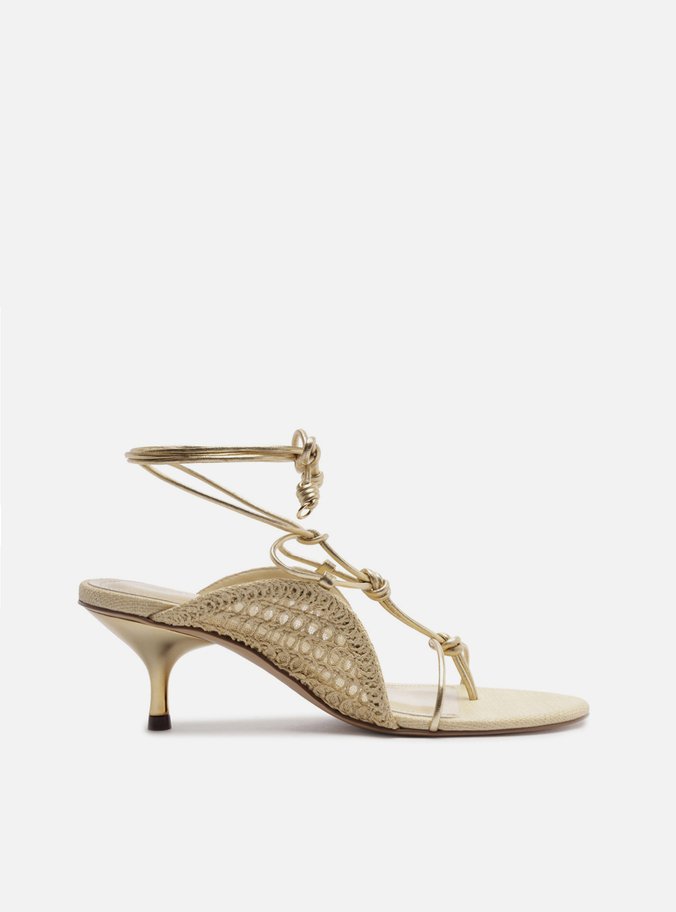 Sandália Dourada Salto Baixo Tiras Finas