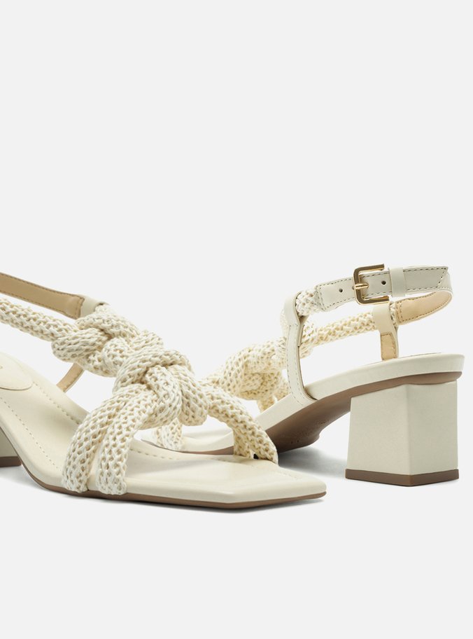 Sandália Off-White Cordão Nós Salto Bloco