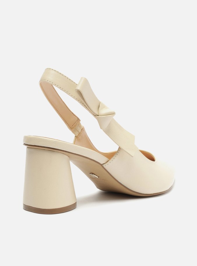 Scarpin Off-White Couro Bico Fino Slingback