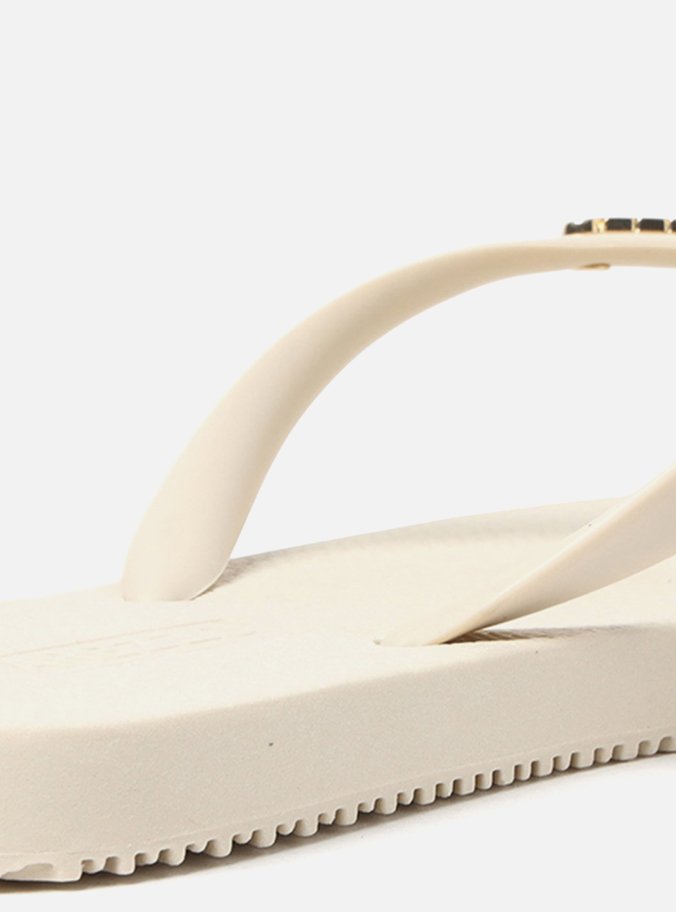 Chinelo de Dedo Off-White Brizza