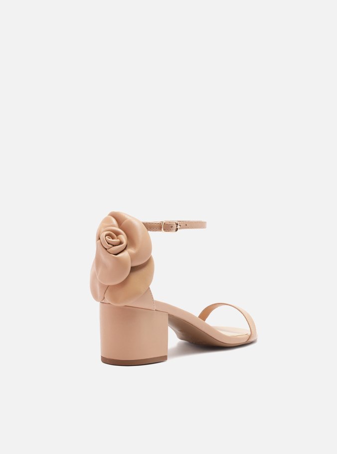 Sandália Nude Couro Salto Bloco Maxi Flor
