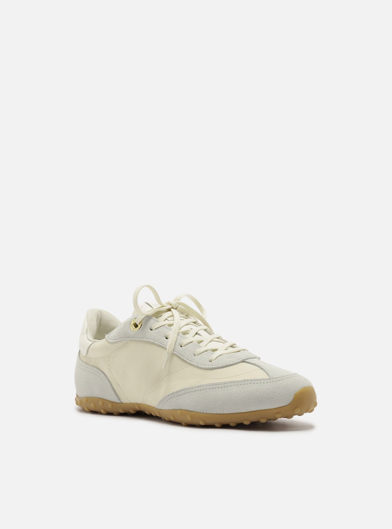 Tênis Off White Acamurçado Solado Esportivo — foto 2