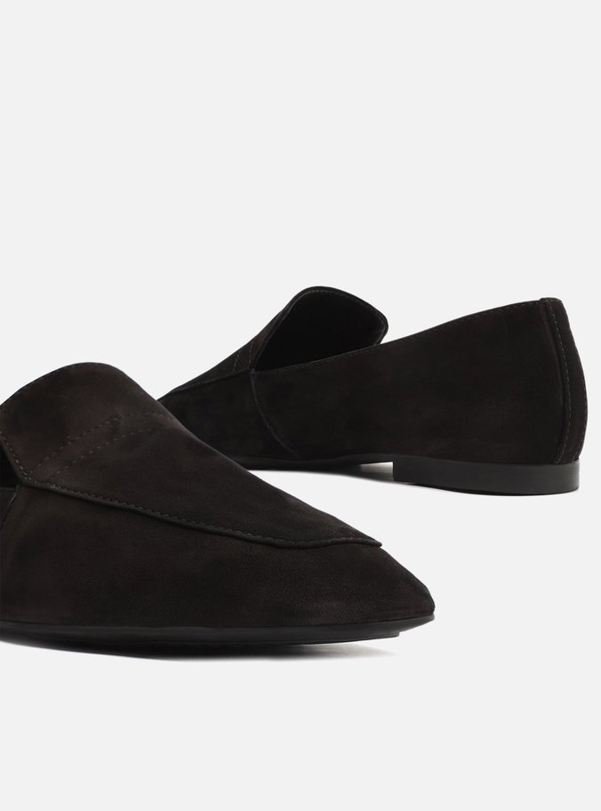 Mocassim Preto Nobuck Bico Quadrado Costuras
