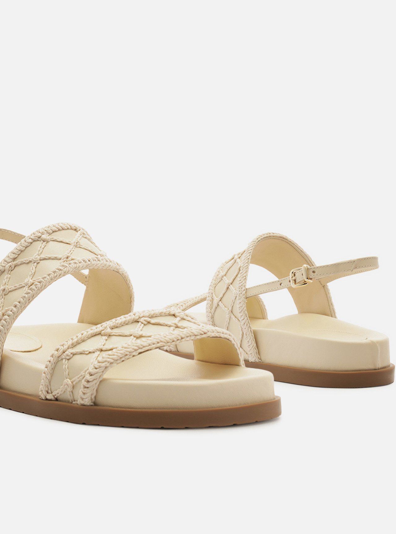 Sandália Papete Off White Bico Redonda Bordada — foto 4